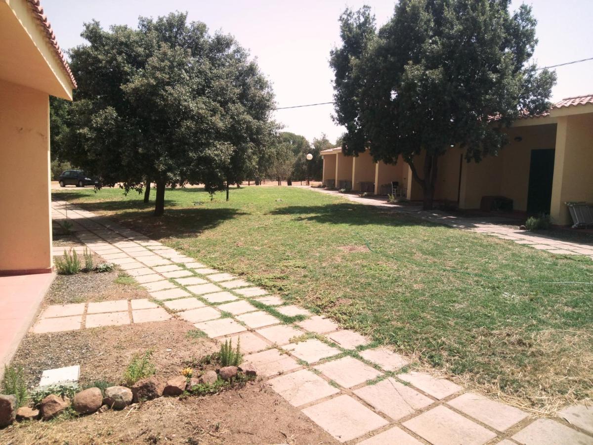 Nuraghe Ruiu Camping & Bungalow Norbello Dış mekan fotoğraf